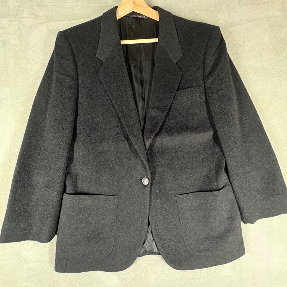 Vintage Burberrys 100% Camel Hair Blazer Black Knight Crest Button Sport Coat